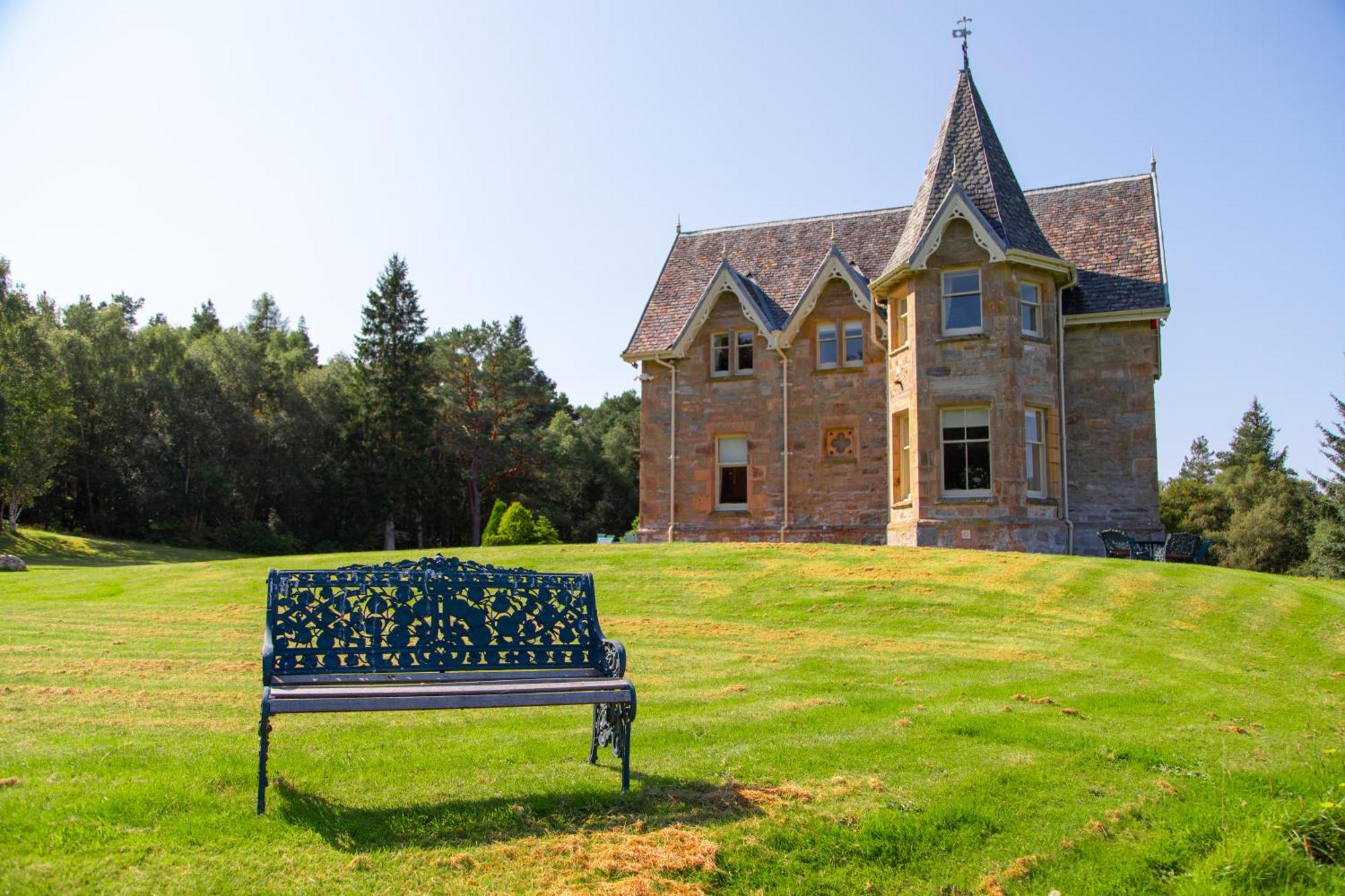 Inveroykel Lodge At Rosehall Buitenkant foto